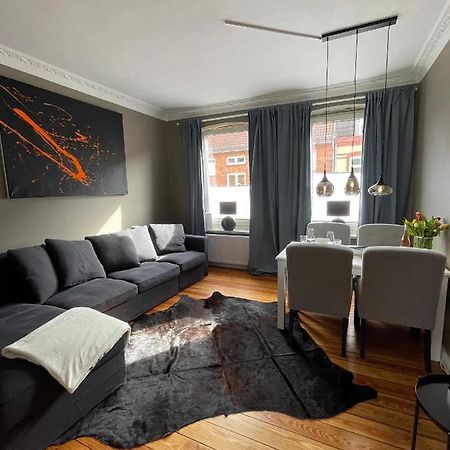 Altbaucharme Deluxe Mit Balkon In Zentraler Lage Lejlighed Kiel Eksteriør billede